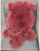 Tibetlamm, Lammfell, dunkelrot, lockig, ca. 90 cm