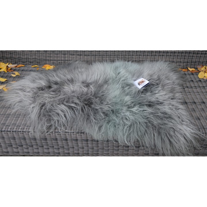 Islandschaf, Schaffell, silbergrau, ca. 110 cm, Unikat/Verfärbung