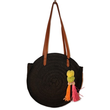 Tasche, Pompon, schwarz mit Anhänger, rund, 2 lange Träger