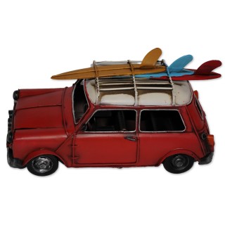 Retro Oldtimer mit Surfbrett
